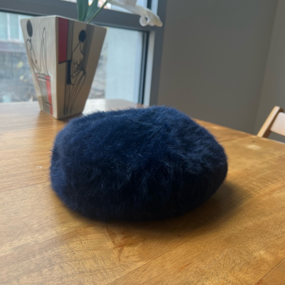 Vintage Kangol Angora Beret – Navy